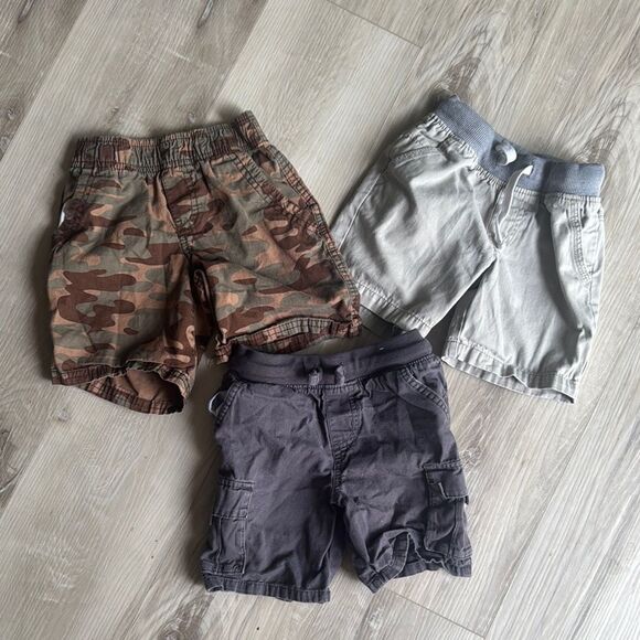 Toddler Khaki, Camo, Cargo Set of 3 Shorts Size 4T - Picture 1 of 7